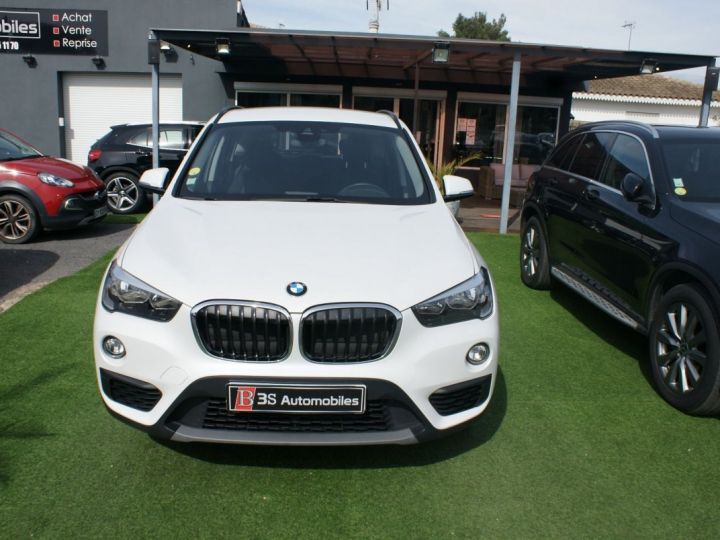 BMW X1 (F48) SDRIVE18DA 150CH LOUNGE Blanc - 2