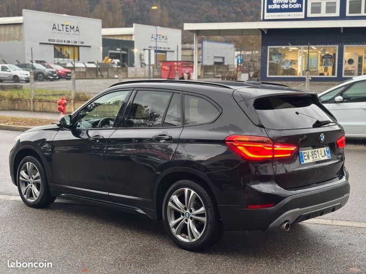 BMW X1 F48 xDrive18dA 150ch Xline Volant M Sport Chauffant Noir - 4