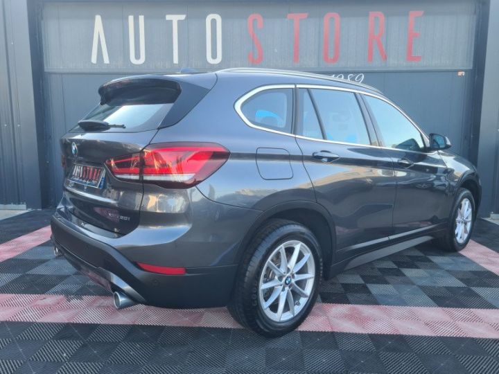 BMW X1 (F48) XDRIVE20IA 192CH BUSINESS DESIGN Mineral Grau Metal - 4