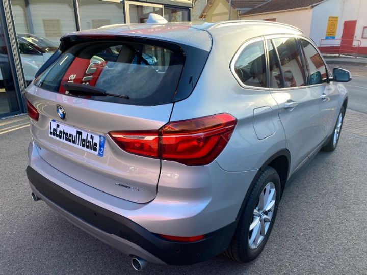 BMW X1 XDrive 18 D 150cv business design gris - 4