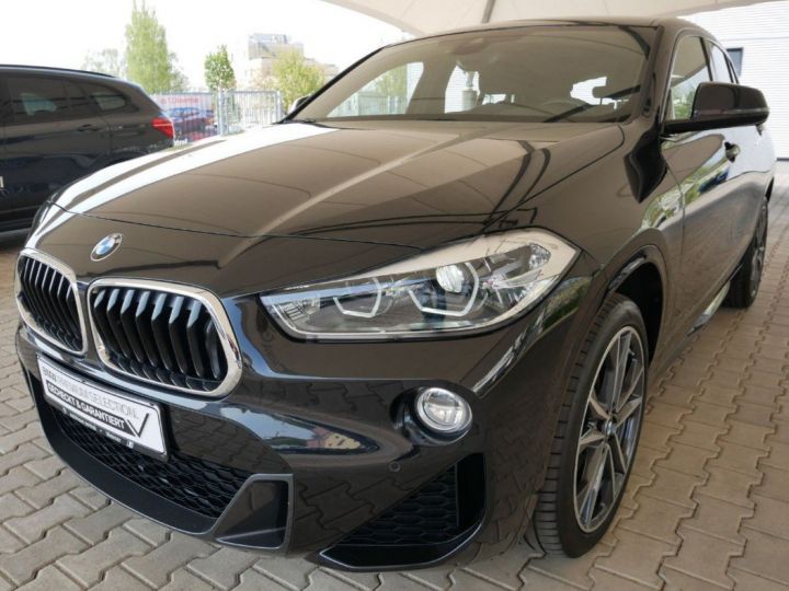 BMW X2 sDrive18d M-SPORT 150 Auto / 04/2019 Blanc métal  - 1
