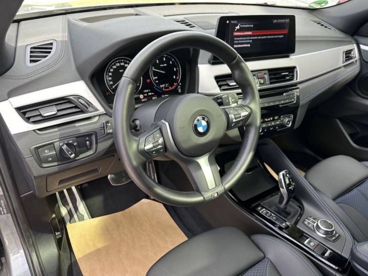 BMW X2 xDRIVE 20 D M-Sport *AAHK*PANO*LED*DAB*SHADOW Gris Métallisé - 14