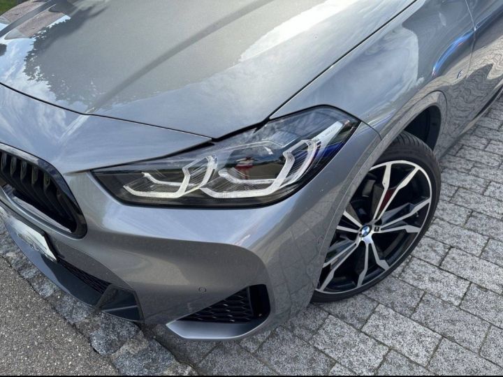 BMW X2 xDRIVE 20 D M-Sport *AAHK*PANO*LED*DAB*SHADOW Gris Métallisé - 16