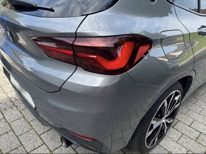 BMW X2 xDRIVE 20 D M-Sport *AAHK*PANO*LED*DAB*SHADOW Gris Métallisé - 18