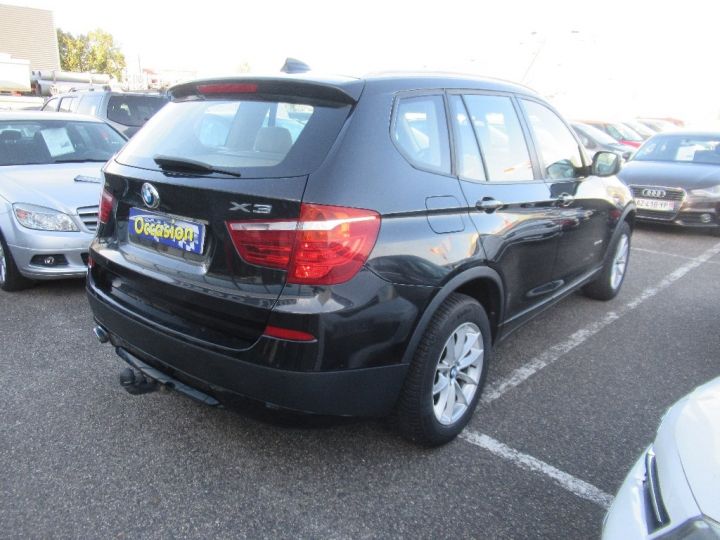 BMW X3 F25 sDrive18d 143ch Confort Noir - 4