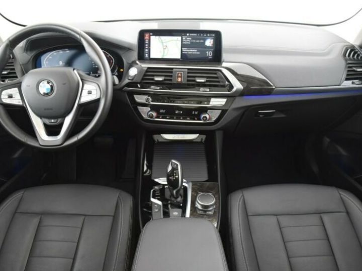 BMW X3 xDrive30d Luxury Noir - 6