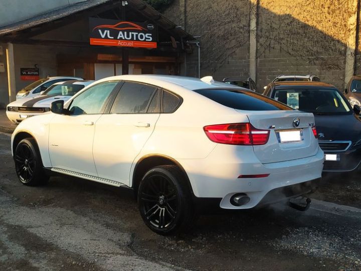 BMW X6 40d 306 cv Pack M Toit ouvrant Caméra de recul et radar avant Blanc - 3