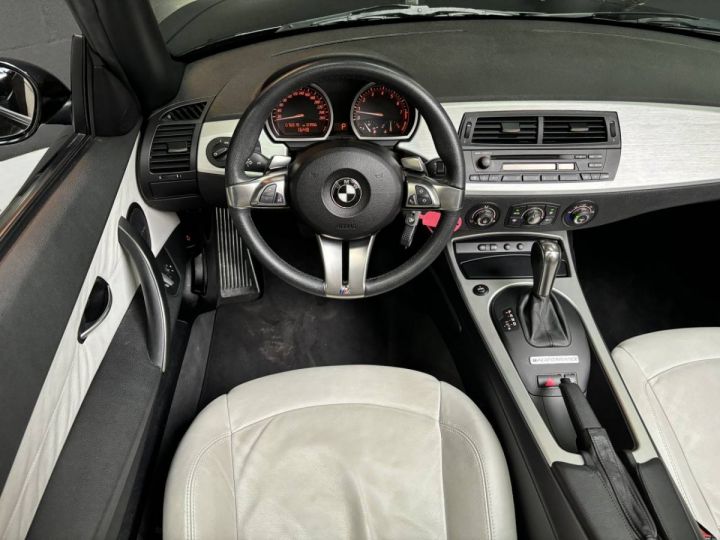 BMW Z4 3.0si 265 ch Noir - 12