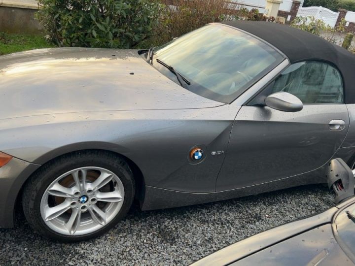 BMW Z4 ROADSTER (E85) 3.0I 231CH Gris F - 3