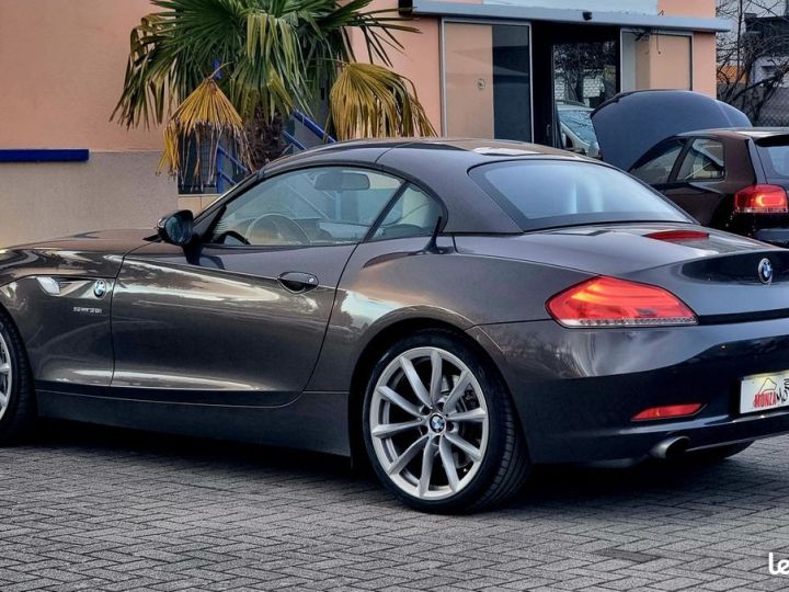 BMW Z4 sDRIVE 35i 3.0 DKG 306 Cv CABRIOLET Gris - 3