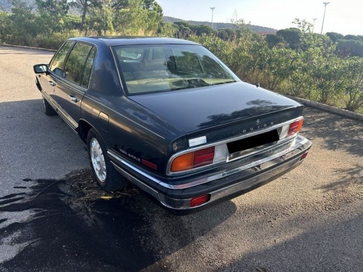 Buick PARK AVENUE Noir - 7