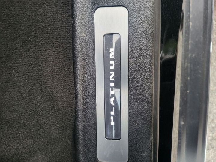 Cadillac Escalade 6.2 V8 426CH PLATINUM ESV AWD AT8 Noir - 16
