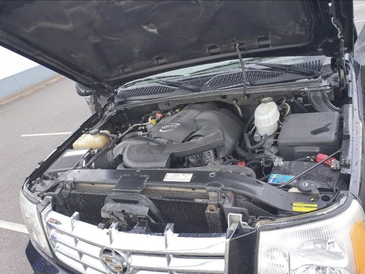 Cadillac Escalade V8 6.0 esv Noir - 8