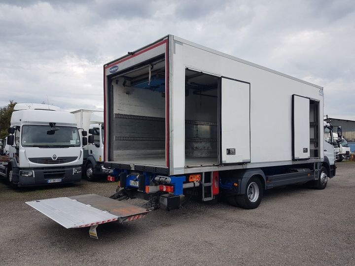 Camión Mercedes Atego Caja frigorífica 1524 FRIGOBLOCK BI-TEMPERATURE BLANC - 3