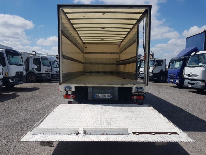 Camion porteur Renault D Caisse fourgon + Hayon élévateur 12.210dti euro 6 - Fourgon 6m40 abimé BLANC - 7