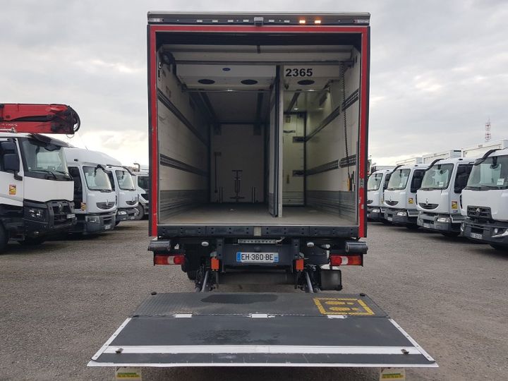 Camion porteur Mercedes Atego Caisse frigorifique 1623 euro 6 TRI-TEMPERATURE BLANC - 8