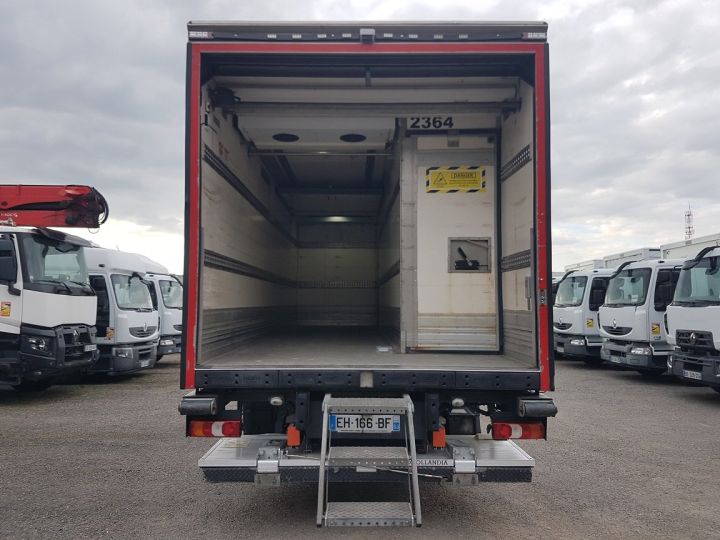 Camion porteur Mercedes Atego Caisse frigorifique 1623 euro 6 TRI-TEMPERATURE BLANC - 7