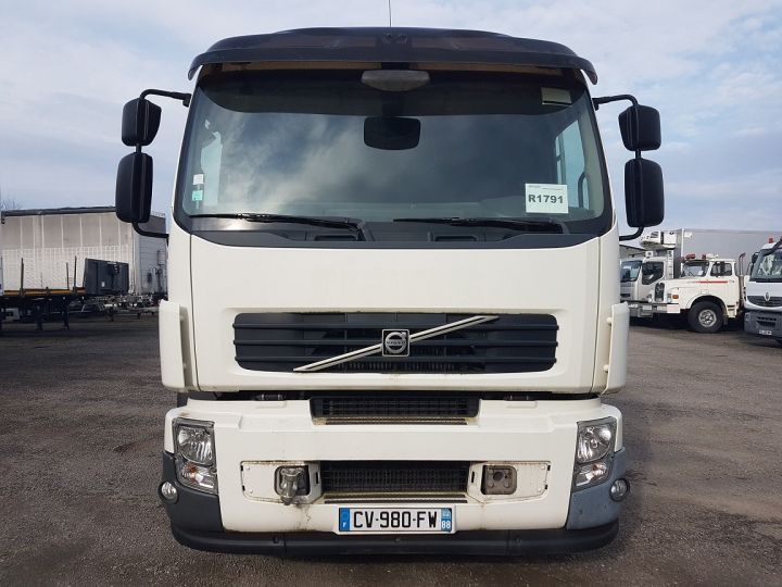 Camion porteur Volvo FE Chassis cabine 300 EEV - Moteur en panne BLANC - 12