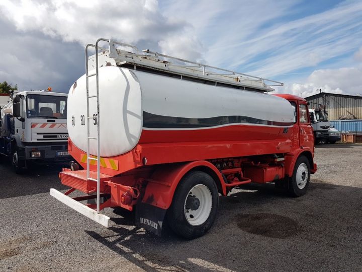 Camion porteur Saviem S7 Citerne hydrocarbures LM ROUGE - BLANC - GRIS Occasion - 2
