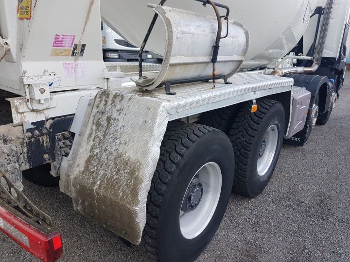 Camion porteur Renault C Malaxeur 430 8x4 STETTER 9m3 BLANC - 11