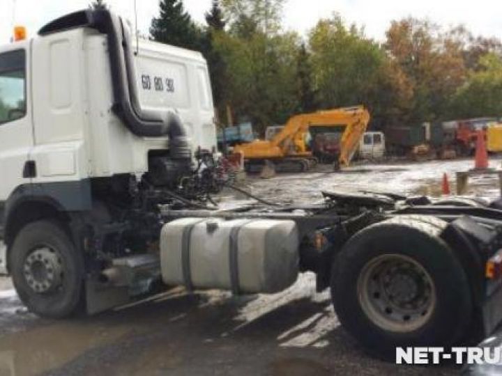 Camion tracteur Daf CF  - 4