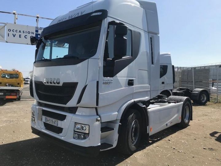 Camion tracteur Iveco Stralis Hi-Way AS440S48 TP E6 Blanc - 1