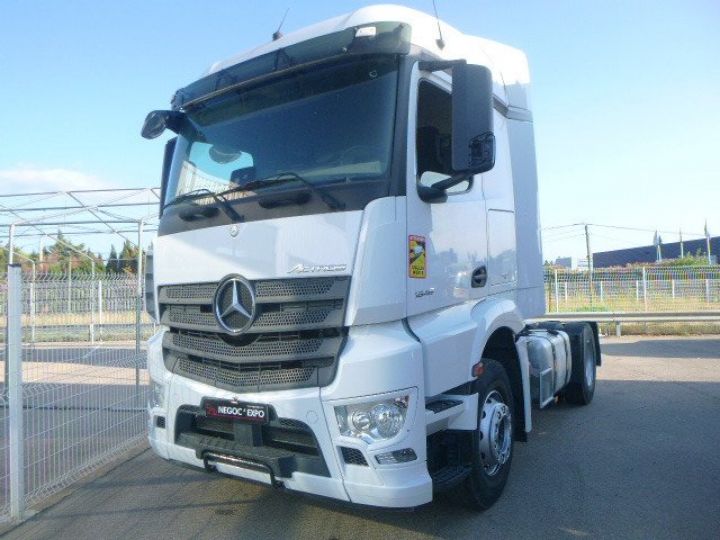 Camion tracteur Mercedes Actros ACTROS 1846 SYSTEME HYDRAULIQUE Blanc - 1