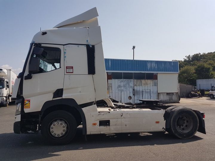 Camion tracteur Renault T 480 ACCIDENTE - Mécanique OK BLANC - 11