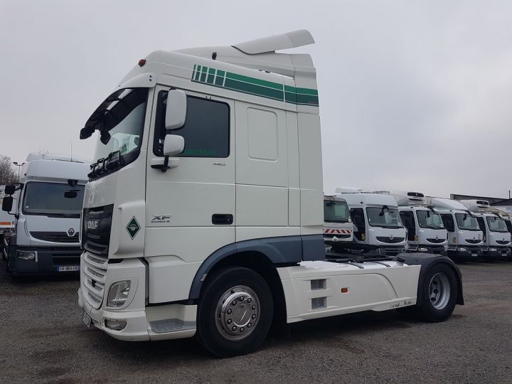 Camión tractor Daf XF 106.460 SPACECAB euro 6 BLANC - 1