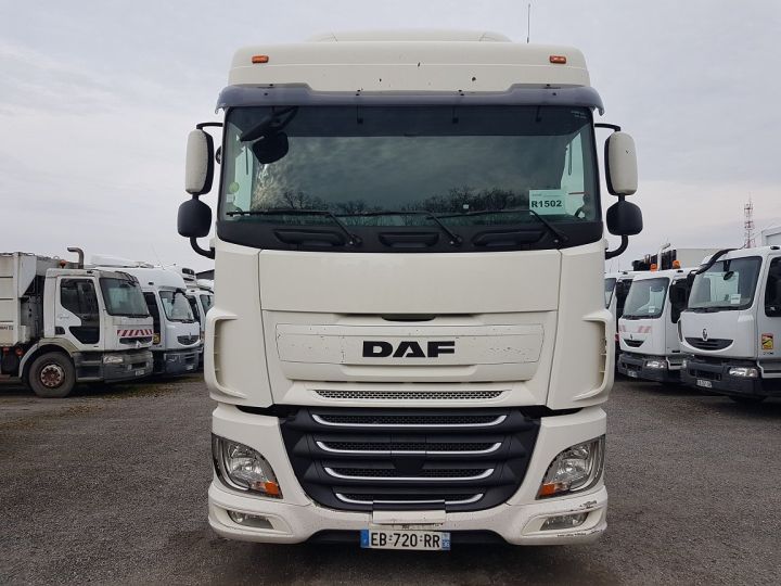 Camión tractor Daf XF 106.460 SPACECAB euro 6 BLANC - 8