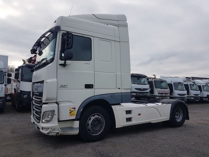 Camión tractor Daf XF 460 euro 6 SPACECAB BLANC - 1