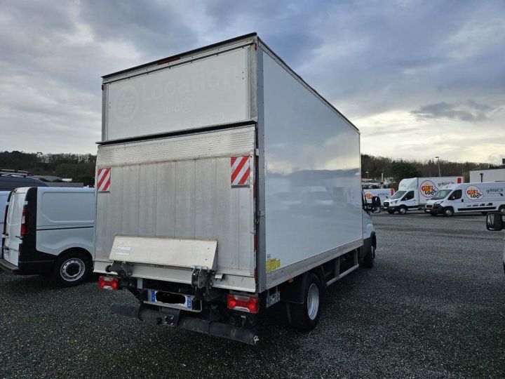 Chassis + body Iveco Daily Box body + Lifting Tailboard caisse hayon 35c16 moteur 2.3l sans adblue bv6 garantie 6 mois 160cv  - 2