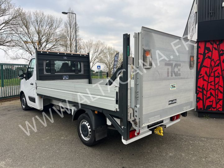 Chassis + body Renault Master Platform body 150cv DCI PLATEAU RIDELLES HAYON ELEVATEUR A COLONNE LEGER DHOLLANDIA 750KGS COFFRE CROCHET ATTELAGE BLANC - 1