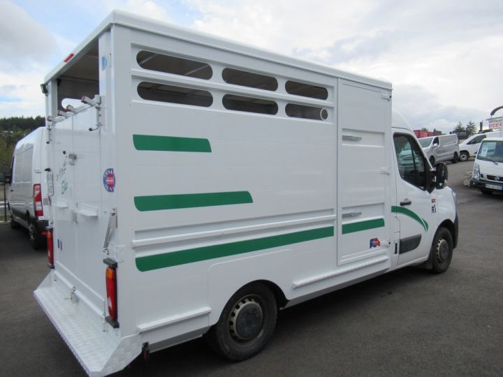 Chasis + carrocería Renault Master Transporte de ganado BETAILLERE DCI 135  - 3