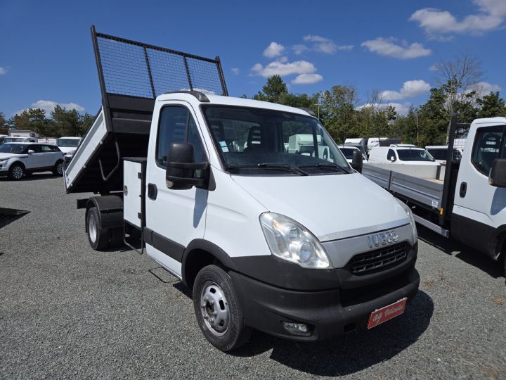 Chasis + carrocería Iveco Daily Volquete trasero 35C13 BENNE COFFRE 3T5 CLIM  BLANC  - 6