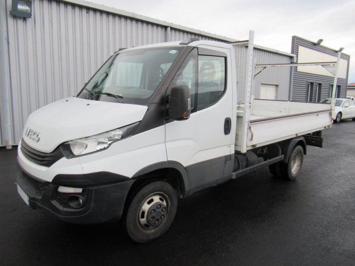 Chasis + carrocería Iveco Daily Volquete trasero 35C14 BENNE  - 1