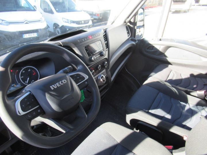 Chasis + carrocería Iveco Daily Volquete trasero 35C16 BENNE  - 5