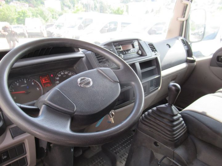 Chasis + carrocería Nissan NT400 Volquete trasero 35.15 3.0l BENNE  - 5