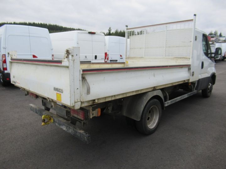 Chassis + carrosserie Iveco Daily Benne arrière 35C16 3.0l BENNE + COFFRE  - 3