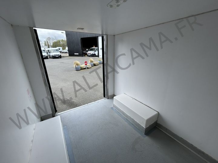 Chassis + carrosserie Renault Trafic Caisse isotherme 125 cv ISOTHERME FRIGORIFIQUE FRC X  BLANC - 14