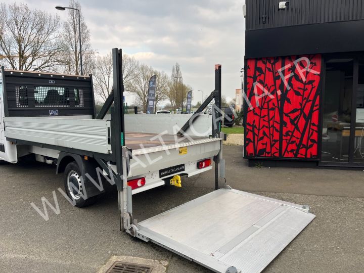 Chassis + carrosserie Renault Master Plateau 150cv DCI PLATEAU RIDELLES HAYON ELEVATEUR A COLONNE LEGER DHOLLANDIA 750KGS COFFRE CROCHET ATTELAGE BLANC - 5