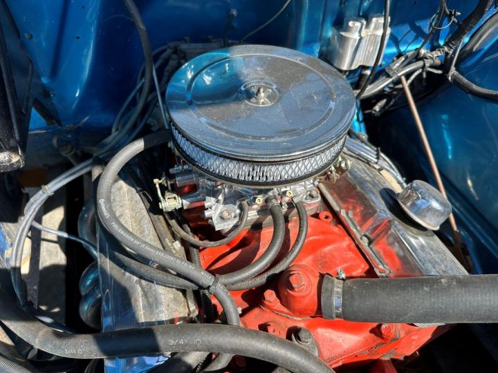 Chevrolet Apache V8 Bleu - 35