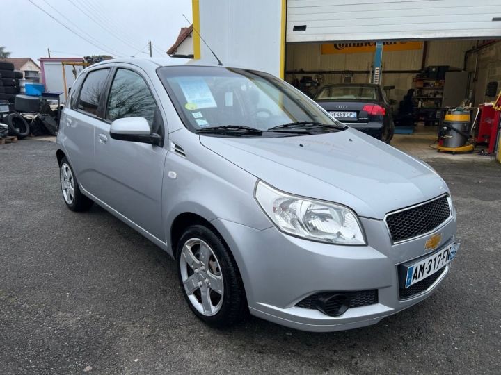 Chevrolet Aveo 1.2 16V LS 5P Gris C - 1