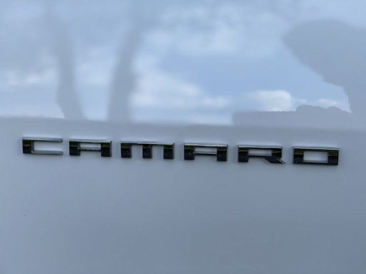 Chevrolet Camaro CHEVROLET CAMARO V COUPE 6.2 V8 405 BVA BLANC - 6