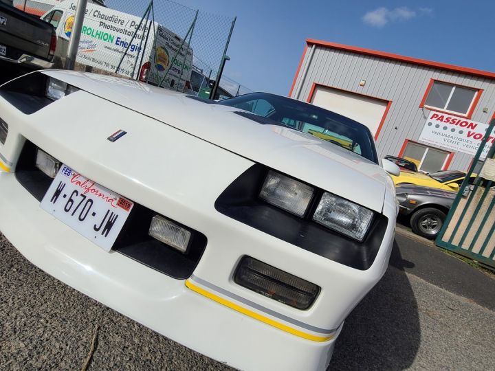 Chevrolet Camaro IROC Z 22.500 €  - 6