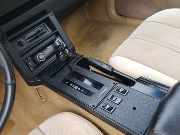 Chevrolet Camaro Z28 IROC-Z 5.0L TPi Noir - 18