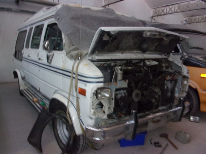 Chevrolet Chevy Van G20 explorer limited restauration integrale mecanique et chassis  - 8