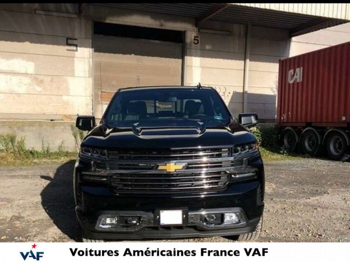 Chevrolet Cheyenne HIGH COUNTRY 4X4 CTTE PLATEAU PAS D’ECOTAXE/PAS DE TVS/TVA RECUPERABLE Noir Vendu - 2