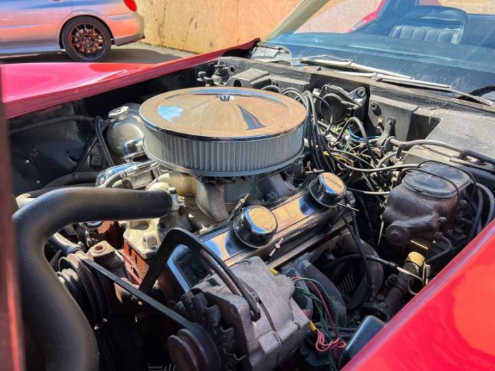 Chevrolet Corvette C3 V8 5.7 350CI EN FRANCE Rouge - 19