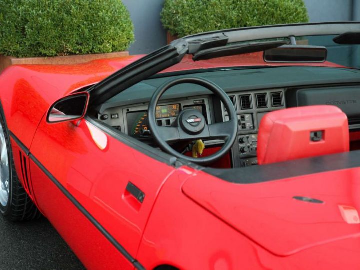 Chevrolet Corvette C4 Cabriolet Belgium Car Rouge - 24